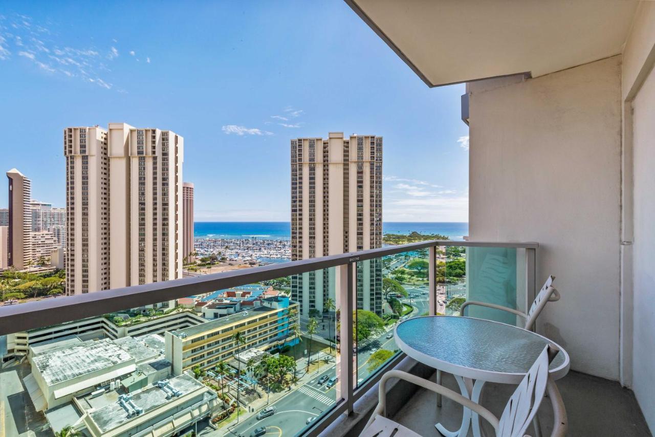 Castle At Ala Moana Hotel Хонолулу Екстериор снимка