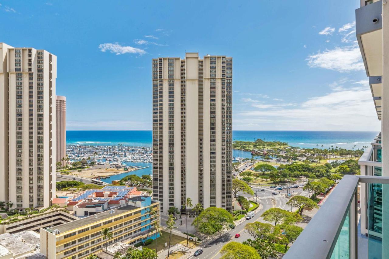 Castle At Ala Moana Hotel Хонолулу Екстериор снимка